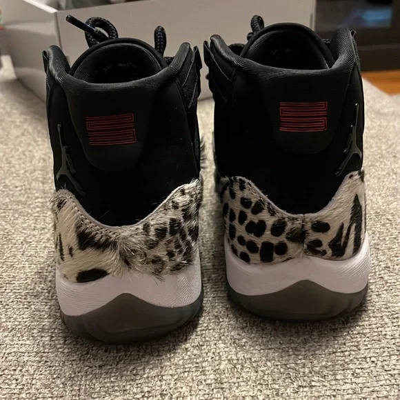 Women’s air jordan 11 animal instinct - Picture 3 of 7